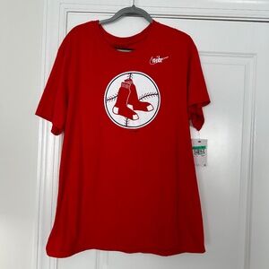NWT Red Sox Short Sleeve Tee Shirt/The Nike Tee